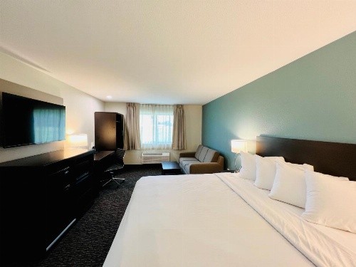 Sleep Inn & Suites image 5