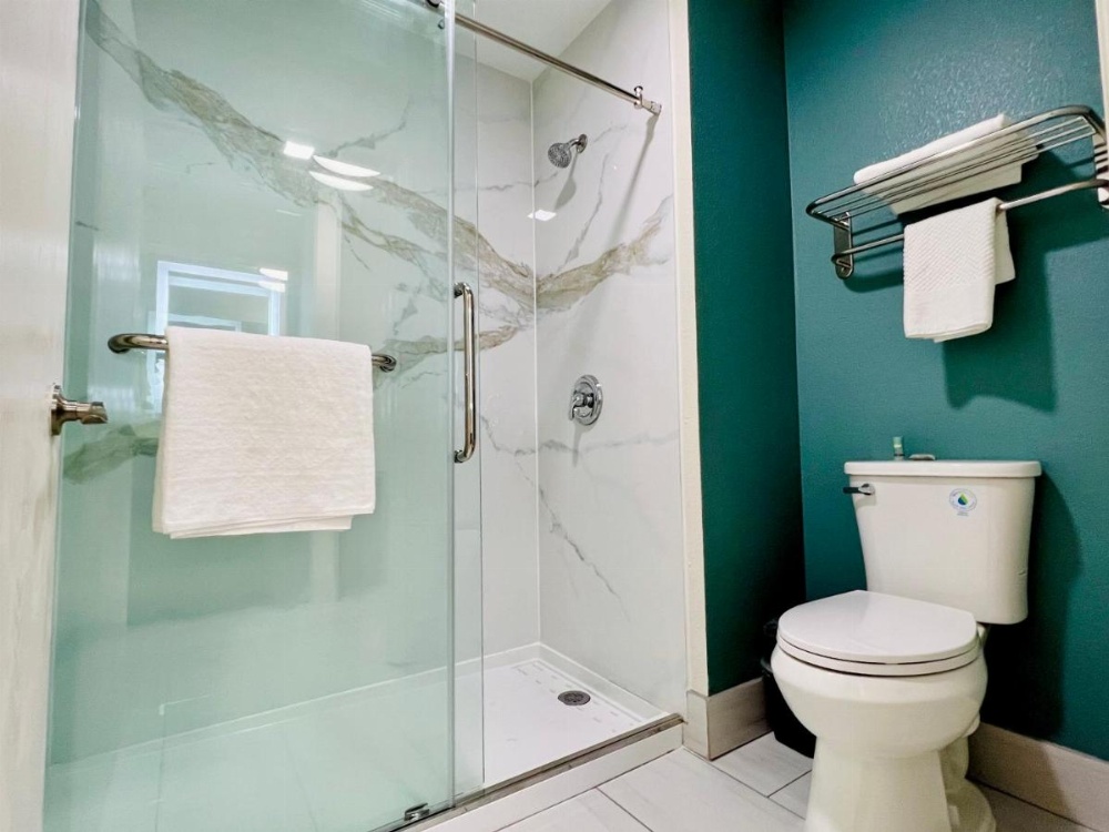 Room image 5