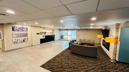 Sleep Inn & Suites image 17